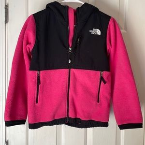 The North Face girls hooded zip up fleece jacket. Size medium